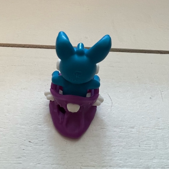 Kinder Joy Easter 2023 Mini Blue Bunny - Picture 3 of 6